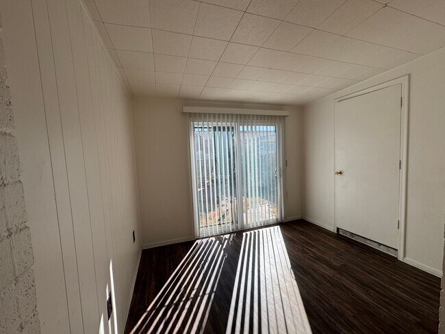 Foto del edificio - 2Bdm 1 Bath, Washer/Dryer Hookups, Will no last long!
