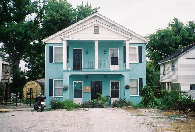 Building Photo - 401 Shrewsbury Ct