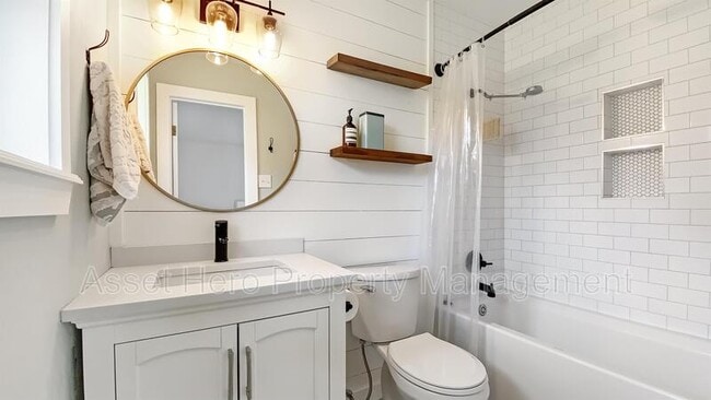 Building Photo - 3519 Midwest Dr