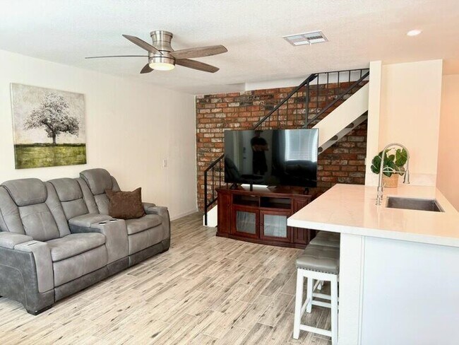 Foto del edificio - 72619 Thrush Rd