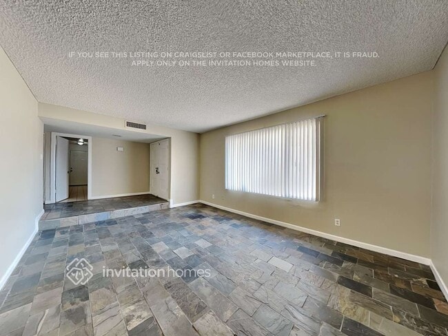 Foto del edificio - 4913 W Frier Dr