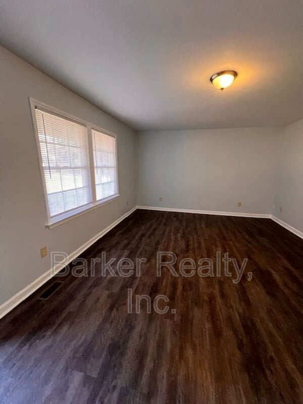 Building Photo - 2527 Ricky Cir