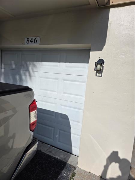 Foto principal - 846 NW 81st Ave