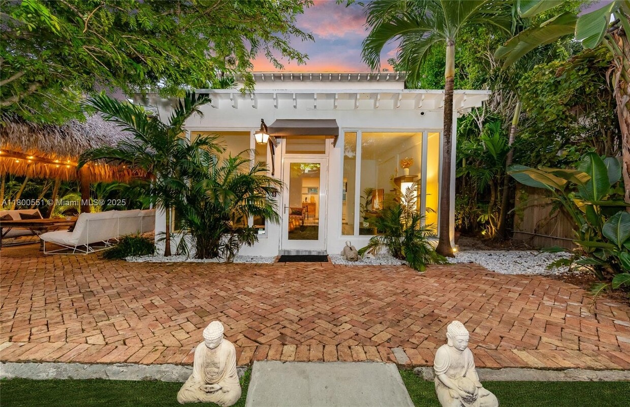 Foto principal - 781 NE 75th St