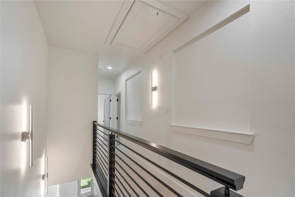 Foto del edificio - 4353 Clover St