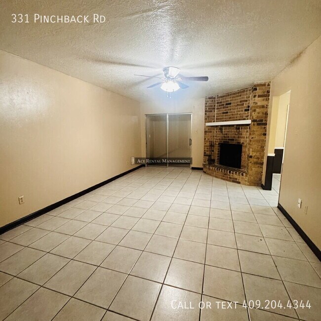 Foto del edificio - 331 Pinchback Rd
