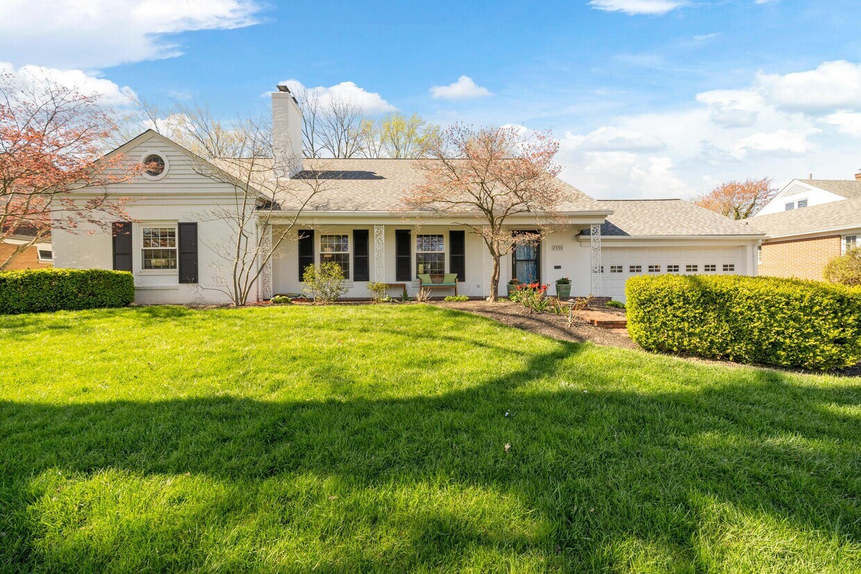 Foto principal - 2590 Brookwood Rd