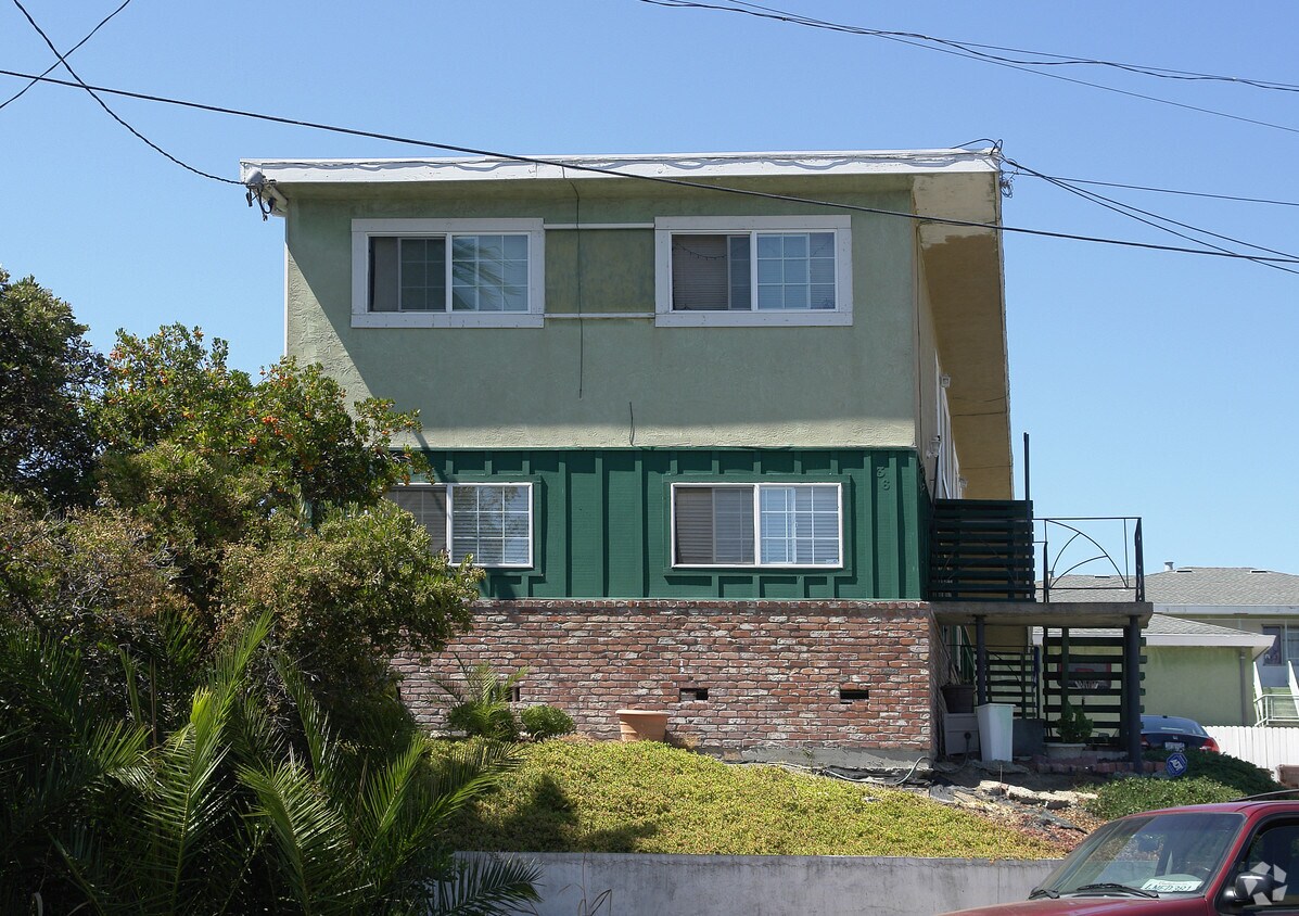 Building Photo - 136 Pacific Ave