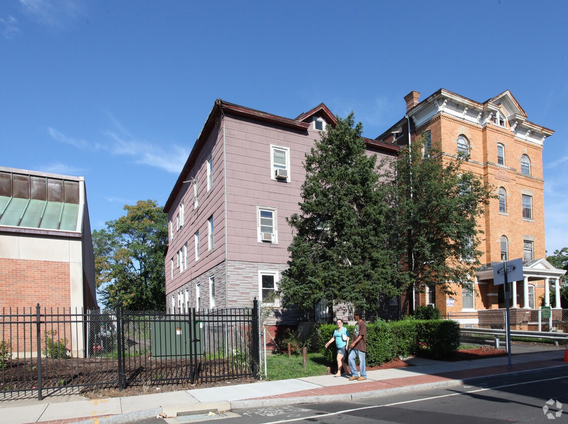 Primary Photo - 156-160 Washington St