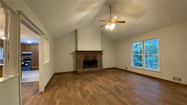 Foto del edificio - 1106 Thompson Rd