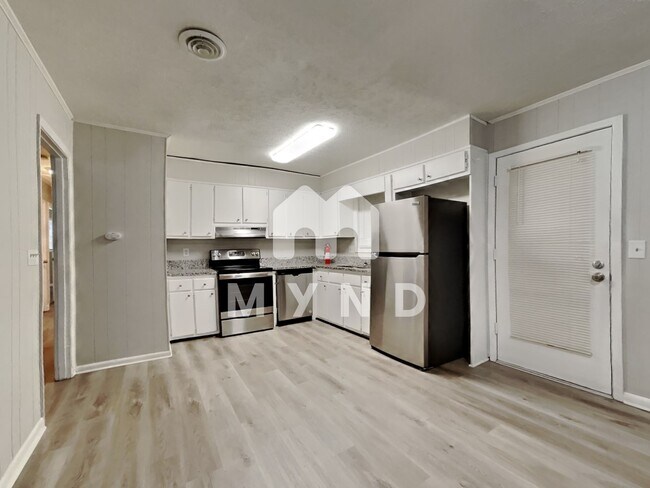 Building Photo - 255 Bellwood Ln