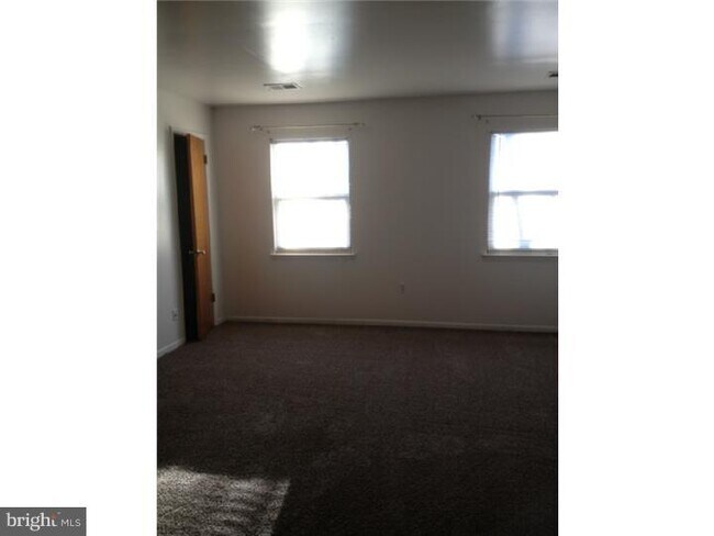 Foto del edificio - 7224 Edmund St