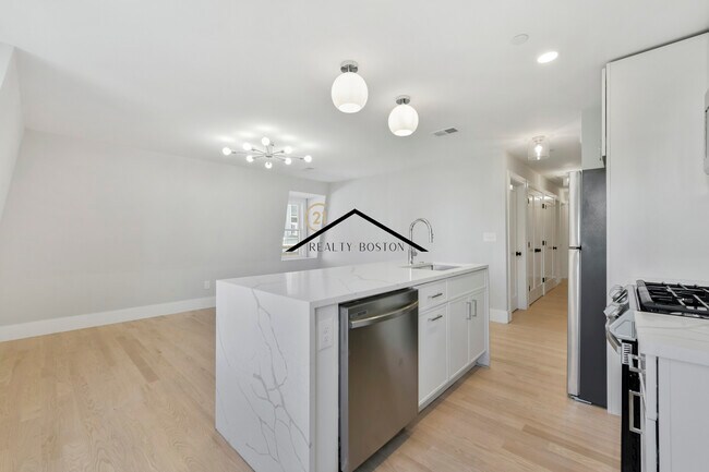 Building Photo - 226-228 Princeton Unit 7