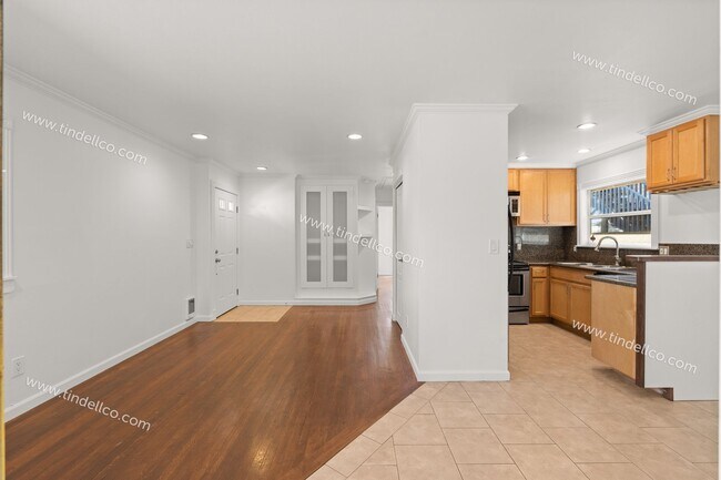 Foto del edificio - 5028 NE 25th Ave