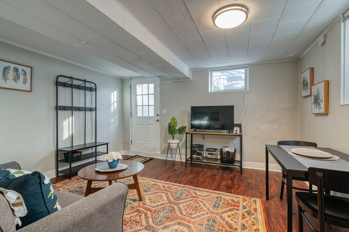 257 Park St Unit 257 Park, Chelsea, MI 48118 Apartments in Chelsea