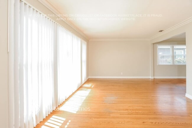 Building Photo - 333 S Walker Ave