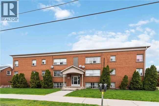 Building Photo - 2189 King St E