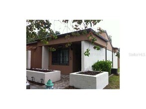 Building Photo - 2304 Inagua Way