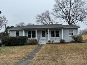 Front - 3729 Woodleaf Rd