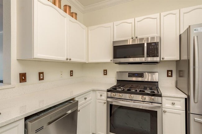 Building Photo - 2749 Via Cipriani