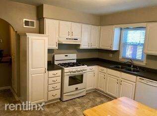 Building Photo - 2 br, 1 bath Apartment - 3436 S Lenox St