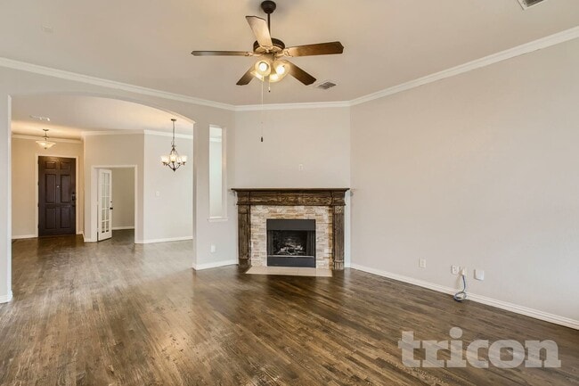 Building Photo - 396 Florence Dr