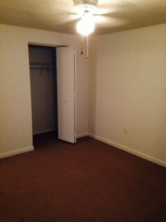 Building Photo - F6 Kenray Ave
