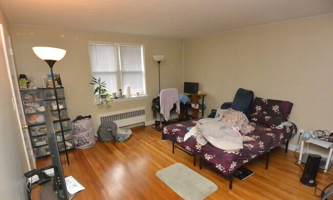 Foto del edificio - 273 Corey Rd