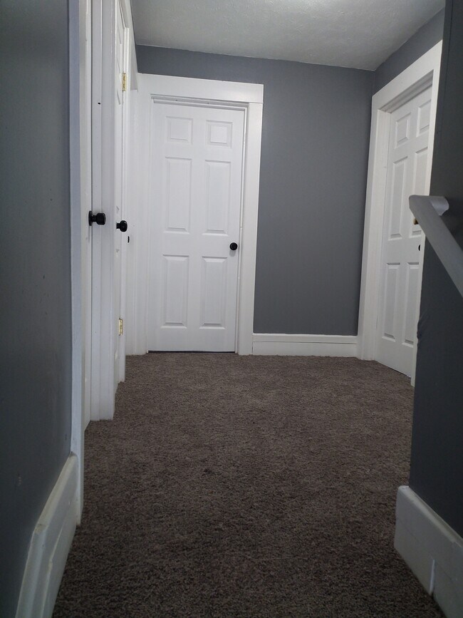 Building Photo - Corner Stone