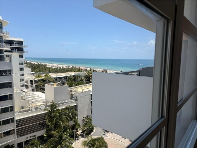 Foto del edificio - 100 Lincoln Rd