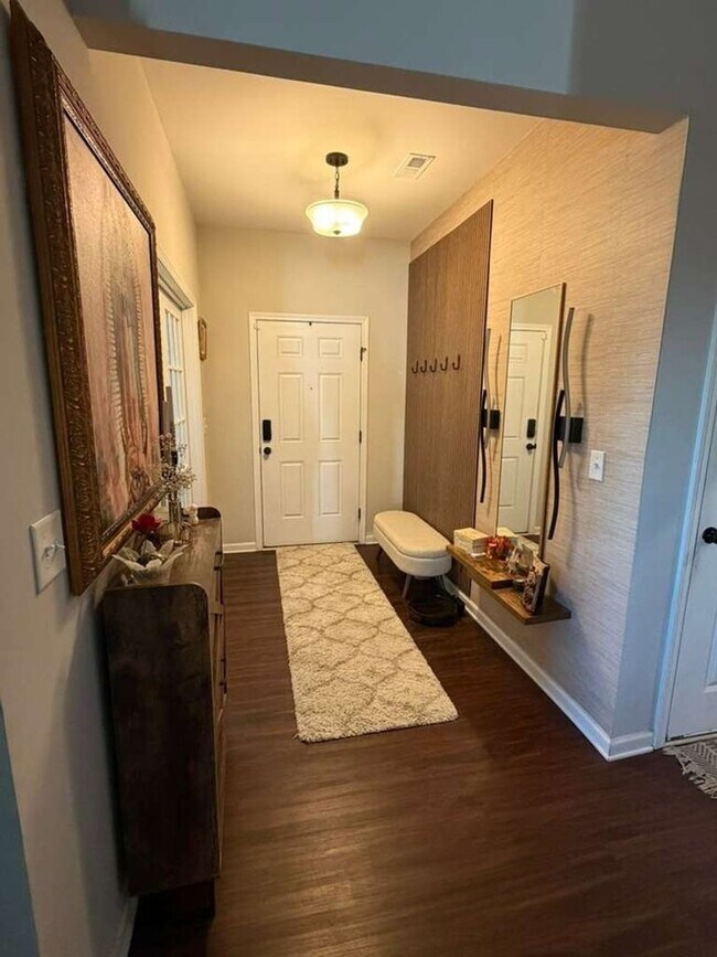 Building Photo - Charming 3BR House in Mount Holly