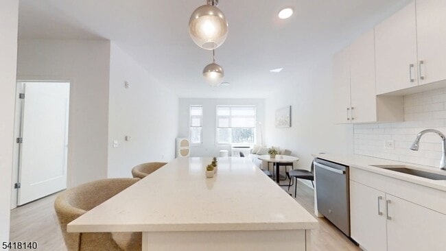 Photo - 1181 Morris Ave Apartment