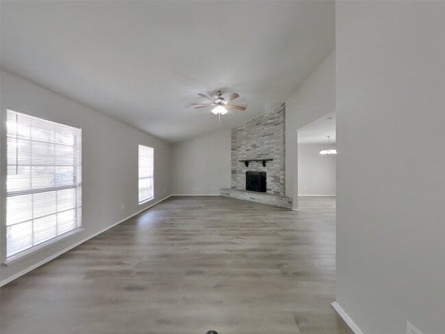 Foto del edificio - 2806 Quail Run Dr