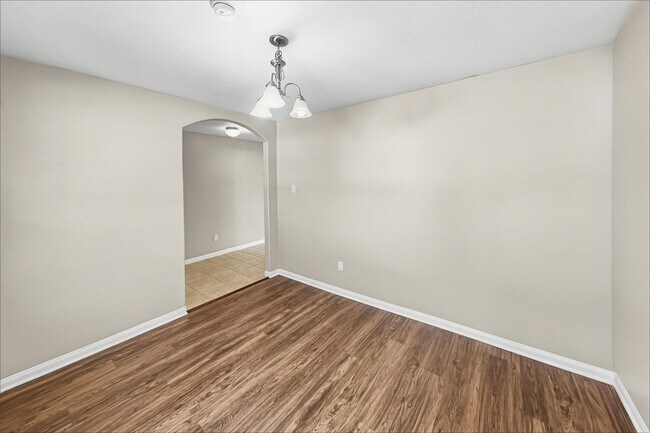 Building Photo - 15822 Parmley Creek Ct