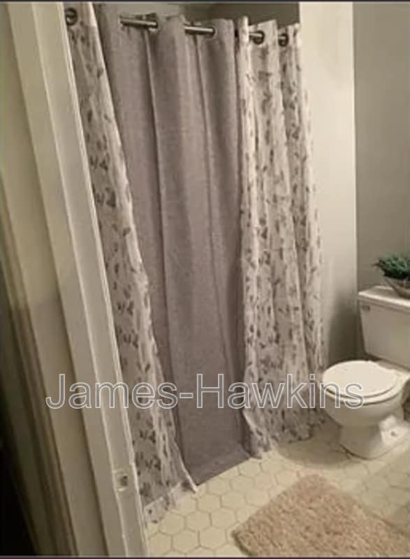 Building Photo - 3855 Woodley Rd