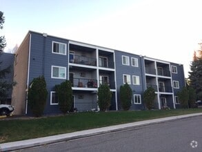 Building Photo - 1829 Warren Ave