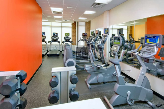 Building Photo - Massive 2 Bed on Upper West Side! 1100+ sqft!