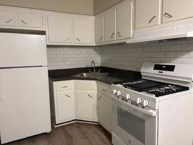 Foto del edificio - 1 Dahnert Park Ln