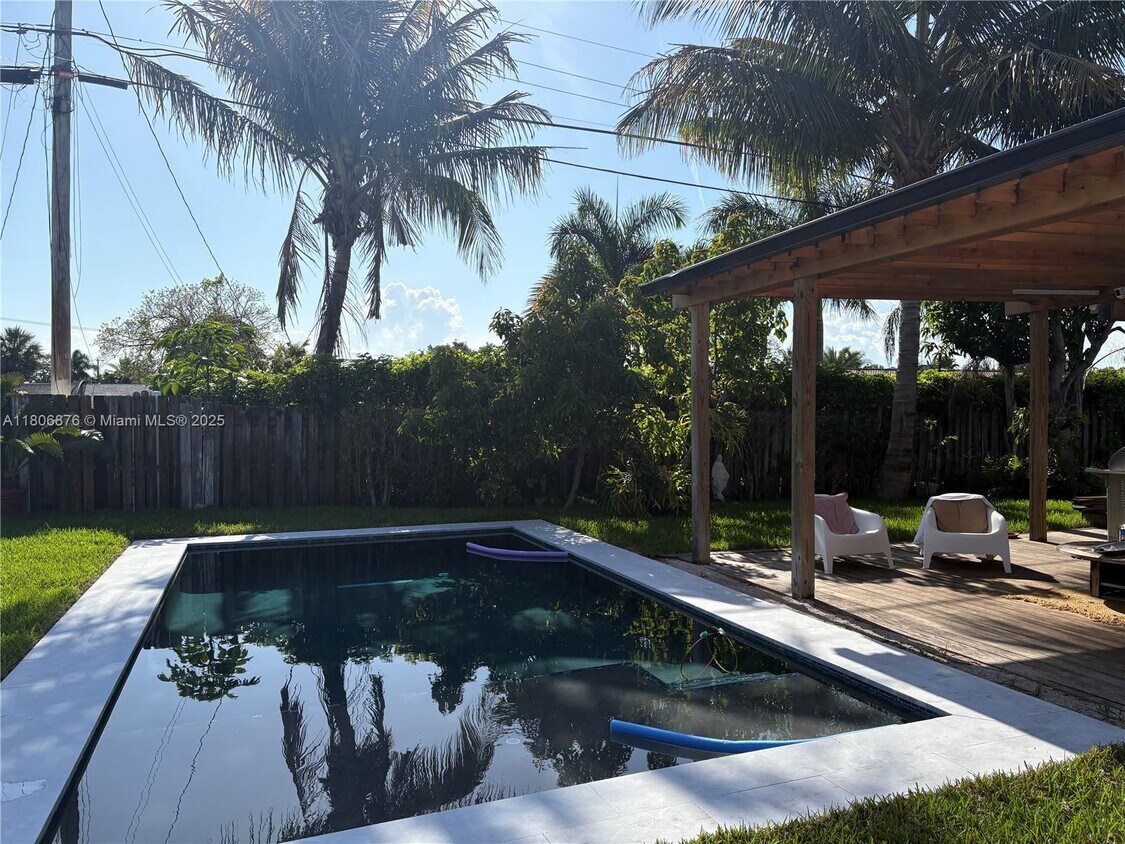 Foto principal - 1251 SW 11th Terrace
