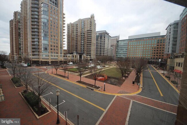 Foto del edificio - 12001 Market St
