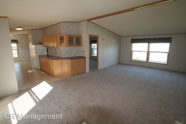 Building Photo - 117 Silver Maple Dr