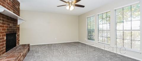 Foto del edificio - 1201 Oakbluff Dr