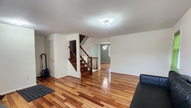 Foto del edificio - Beautifully Remodeled TH in Amberleigh Community
