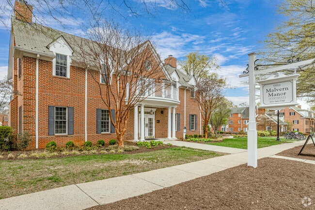Foto del edificio - Malvern Manor Apartments