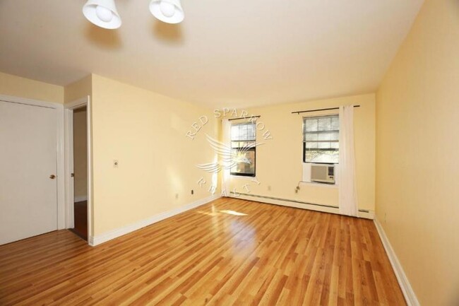 Building Photo - 3 bedroom in NEW YORK NY 10029