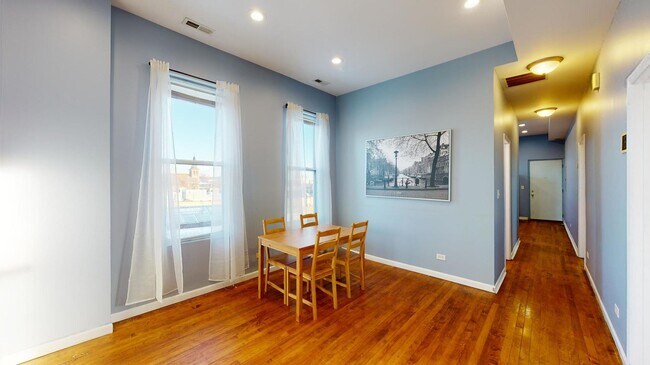 Foto del edificio - 1945 W Cermak Rd