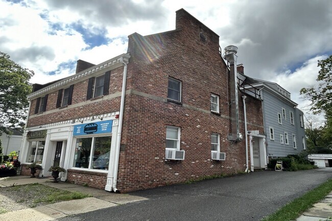 Foto del edificio - 206 Bellevue Ave