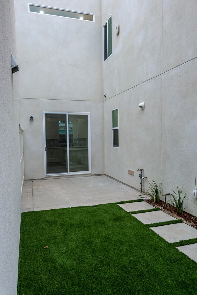 Foto del edificio - 154 Elder Ave