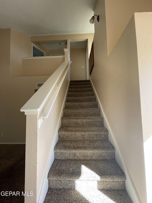 Foto del edificio - 3425 Scarlet Point Dr