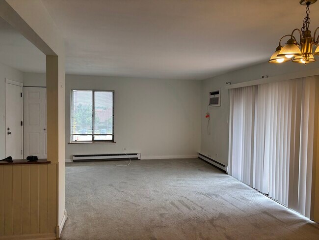 Foto del edificio - 15826 Terrace Dr